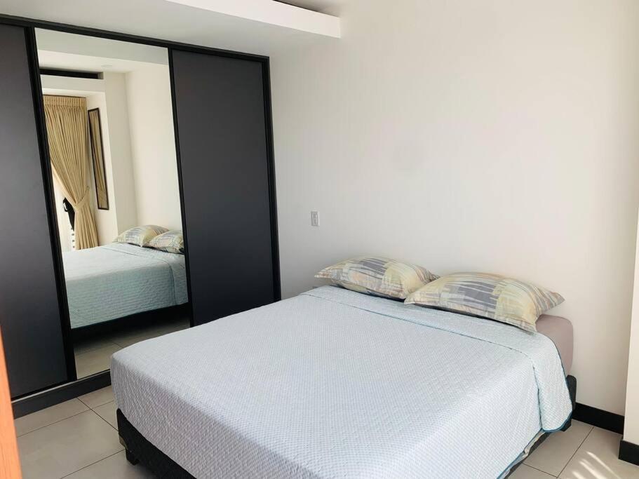 Departamento Con Vista De Lujo Daire Santa Cruz de La Sierra Dış mekan fotoğraf
