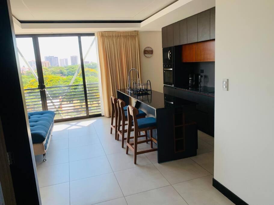Departamento Con Vista De Lujo Daire Santa Cruz de La Sierra Dış mekan fotoğraf